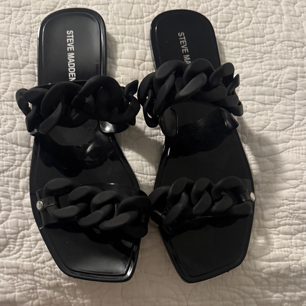 Steve Madden Black Chain Strap Sandals